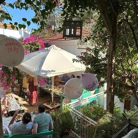 Bed & Breakfast The White House Kalkan