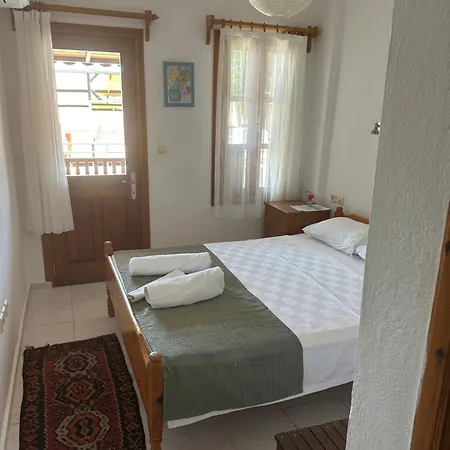 The White House Bed & Breakfast