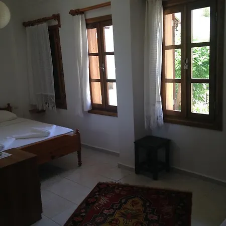 The White House Bed & Breakfast Kalkan