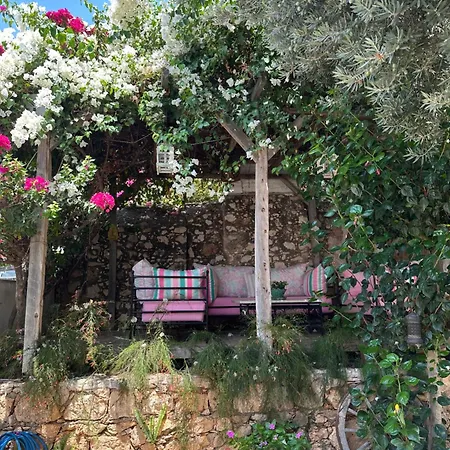 The White House Frühstückspension Kalkan