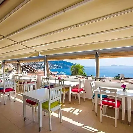 Oda ve Kahvaltı The White House Kalkan
