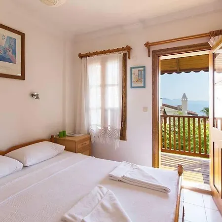 Frühstückspension The White House 3*