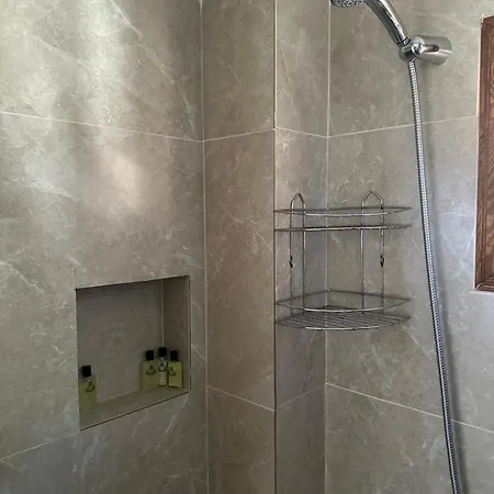 住宿加早餐酒店 The White House