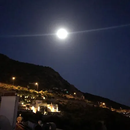 The White House 住宿加早餐酒店